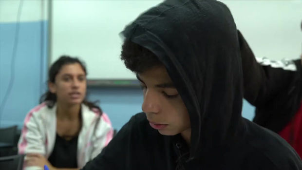 Vídeo 12 - Bullying a Marcos (produzido pelos alunos do Biocêntrico)